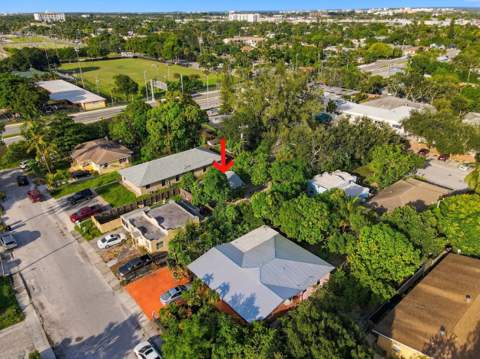 618 S Pine Street #B, Lake Worth Beach FL - photo 20 of 28