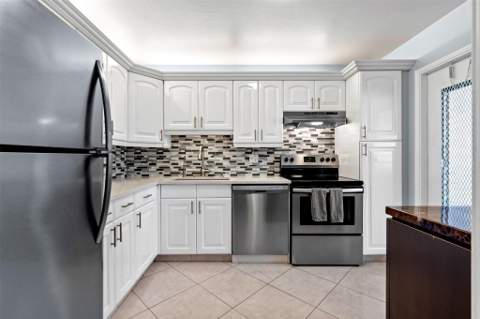 3151 S Palm Aire Drive #108, Pompano Beach FL - photo 10 of 39