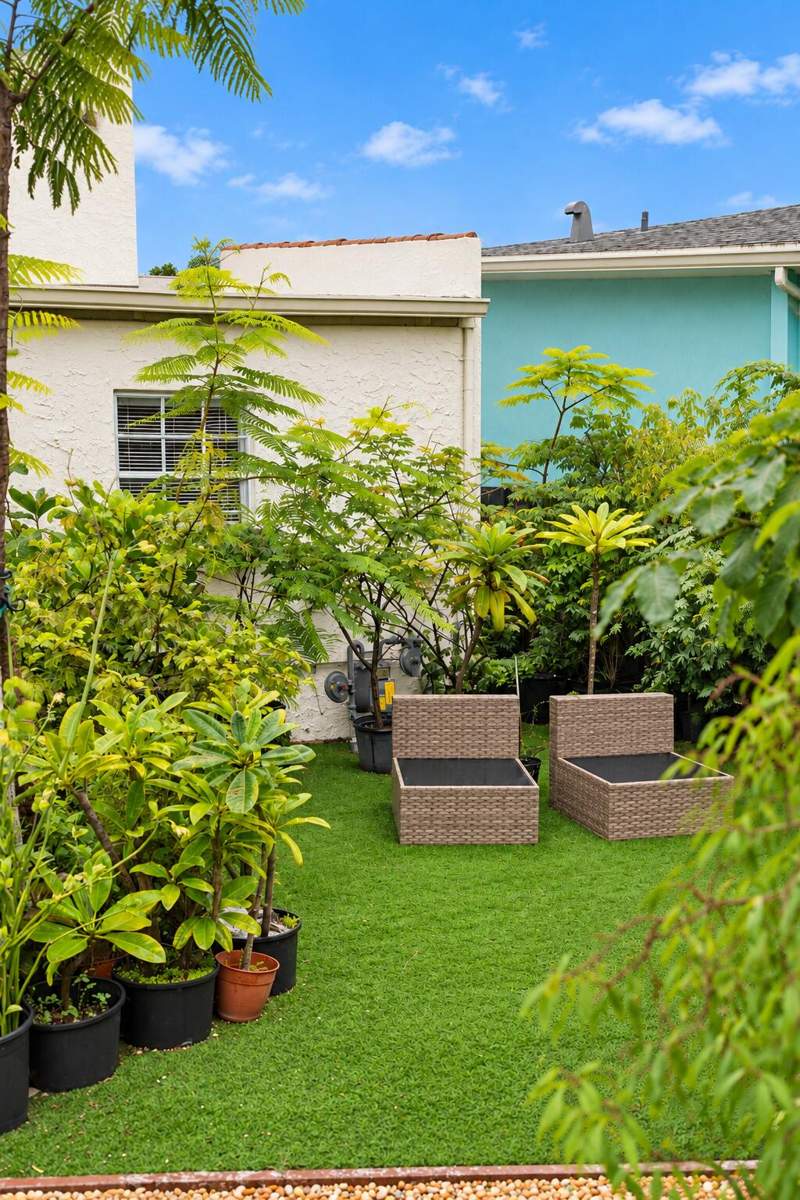 6 bedroom Single Family Residence at 234 E Greenwood Drive, Southland Park, West Palm Beach — photo 5