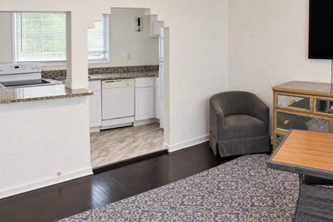 234 E Greenwood Drive, West Palm Beach FL - photo 21 of 44