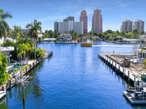 2880 NE 24th Place, Fort Lauderdale FL - photo 8 of 63