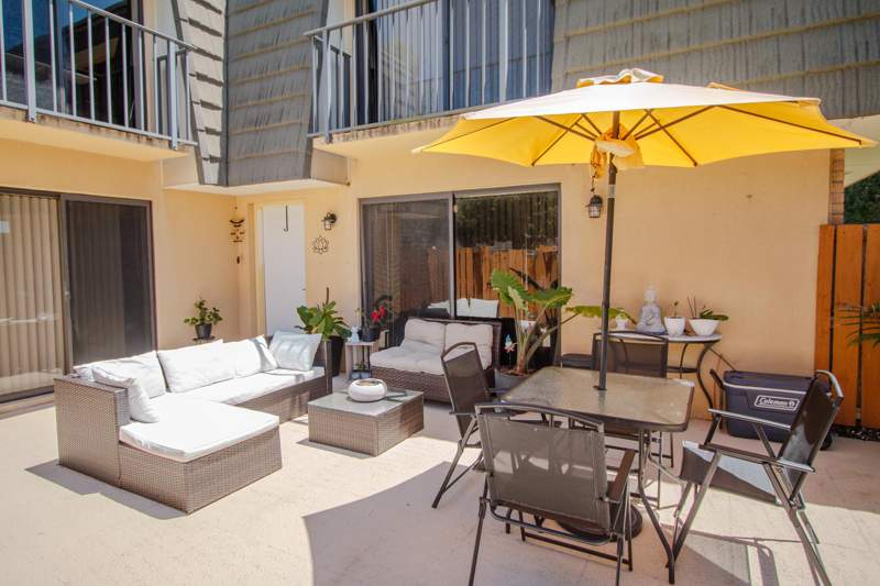 2 bedroom Townhouse at 606 6th Way, Village Of Sandalwood Lakes 1, West Palm Beach — photo 3