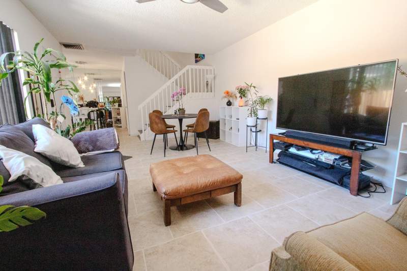 2 bedroom Townhouse at 606 6th Way, Village Of Sandalwood Lakes 1, West Palm Beach — photo 5
