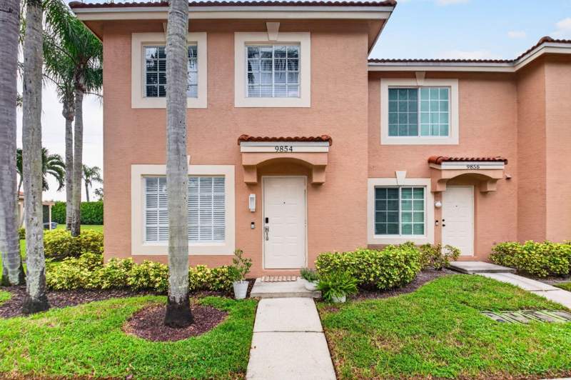 3 bedroom Townhouse at 9854 Kamena Circle, Santa Cruz, Boynton Beach — photo 2