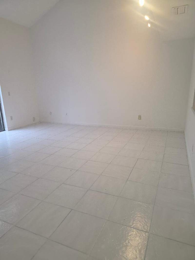 2 bedroom Townhouse at 7474 NW 34th Street #7474, Inverrary 32, Lauderhill — photo 3
