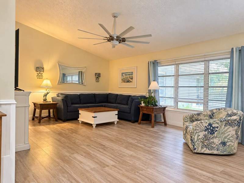 3 bedroom Single Family Residence at 2082 SE Hanford Road, South Port St Lucie Unit 4, Port St. Lucie — photo 2