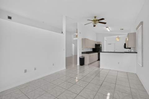 900 SE 2nd Avenue, Dania Beach FL - photo 13 of 44