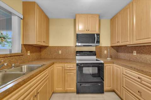 2080 SW 38th Avenue, Fort Lauderdale FL - photo 16 of 46