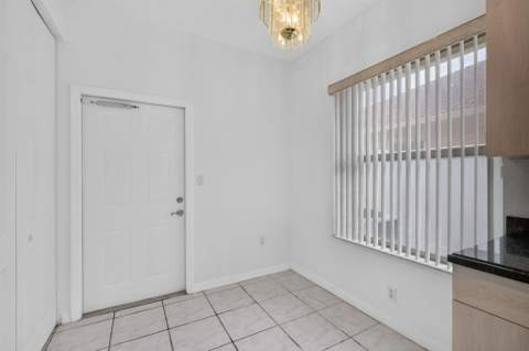 900 SE 2nd Avenue, Dania Beach FL - photo 17 of 44