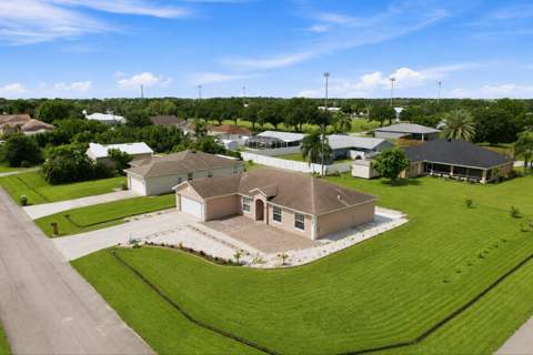 602 SW Kenyoun Street, Port St. Lucie FL - photo 9 of 33
