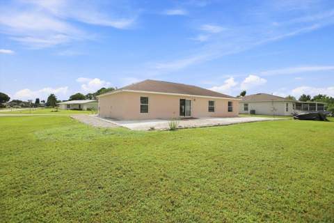 602 SW Kenyoun Street, Port St. Lucie FL - photo 11 of 33