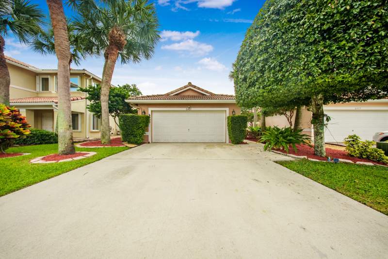 3 bedroom Single Family Residence at 6481 Willoughby Circle, Willoughby Farms, Lake Worth — photo 3