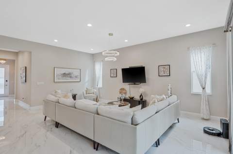 4767 Marston Lane, Lake Worth FL - photo 6 of 51