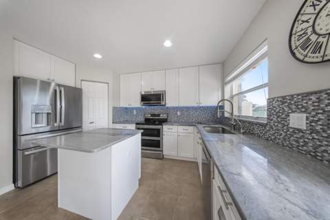 6481 Willoughby Circle, Lake Worth FL - photo 13 of 30