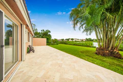 6481 Willoughby Circle, Lake Worth FL - photo 24 of 30