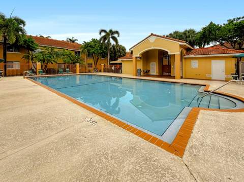 680 NW 79th Terrace, Pembroke Pines FL - photo 16 of 19