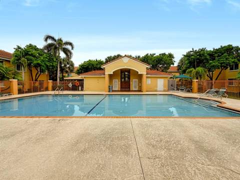 680 NW 79th Terrace, Pembroke Pines FL - photo 17 of 19