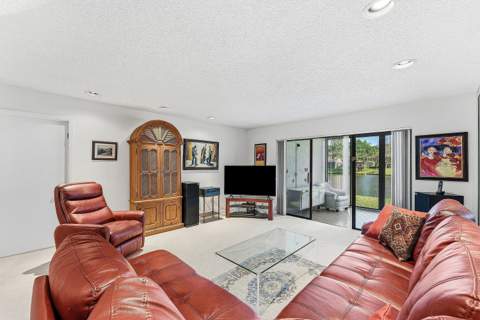 9283 Vista Del Lago #G, Boca Raton FL - photo 13 of 31