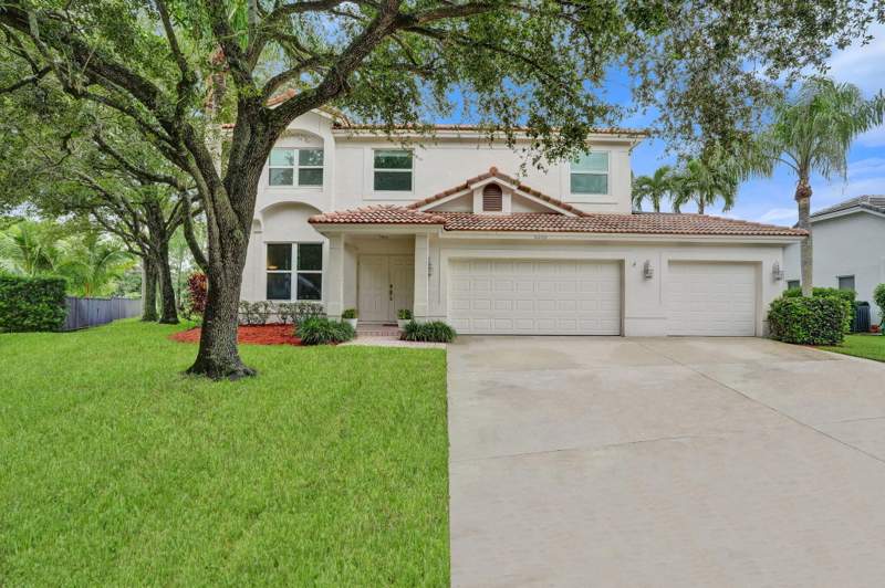 4 bedroom Single Family Residence at 6200 NW 42nd Court, Turtle Run, Coral Springs — photo 4