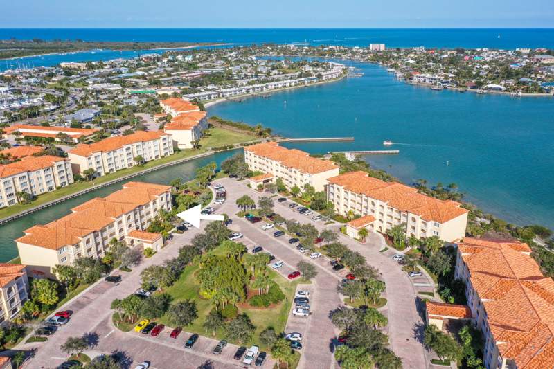 2 bedroom Condominium at 19 Harbour Isle Drive #106, Harbour Isle West, Fort Pierce — photo 2