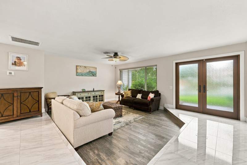 4 bedroom Single Family Residence at 3590 Lakeview Drive, Lakeview, Delray Beach — photo 4