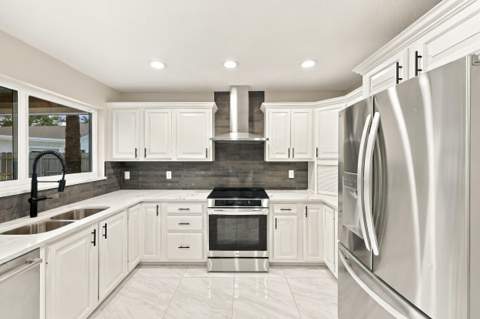 3590 Lakeview Drive, Delray Beach FL - photo 12 of 62