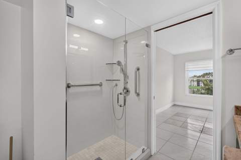 6065 Pointe Regal Circle #403, Delray Beach FL - photo 12 of 36