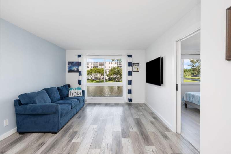 2 bedroom Condominium at 2106 S Cypress Bend Drive #207, Cypress Bend Iv-11 Condo, Pompano Beach — photo 5