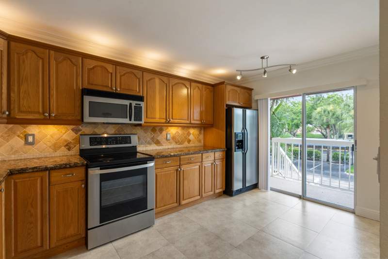 2 bedroom Condominium at 260 NW 67th Street #A204, San De Vance Golf & Tennis Club Condo, Boca Raton — photo 5
