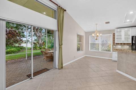 7423 Brunswick Circle, Boynton Beach FL - photo 11 of 45