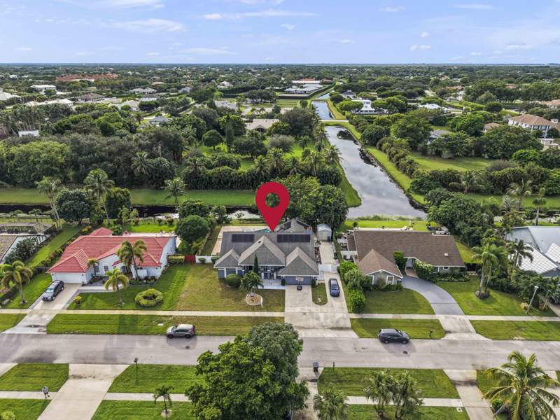 4 bedroom Single Family Residence at 13820 Folkestone Circle, Greenview Shores of Wellington, Wellington — photo 4