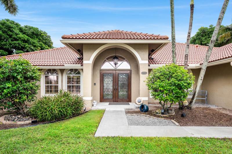 4 bedroom Single Family Residence at 12685 Buckland Street, Greenview Shores, Wellington — photo 2