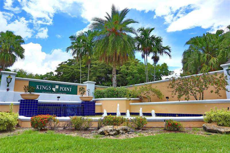 2 bedroom Condominium at 9712 S Belfort Circle, Belfort Condominium H, Tamarac — photo 4