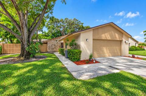 772 NW 25th Avenue, Delray Beach FL - photo 6 of 61