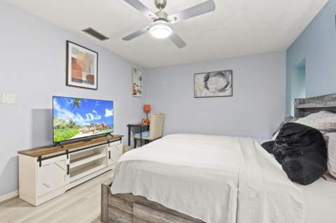 9457 Meadowood Drive, Fort Pierce FL - photo 22 of 45