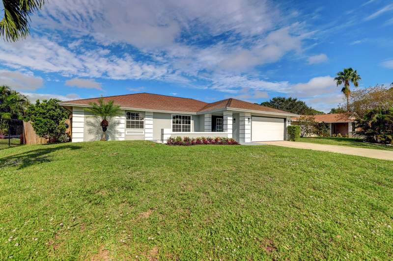 3 bedroom Single Family Residence at 325 SE Wallace Terrace, Port St Lucie Section 13, Port St. Lucie — photo 2