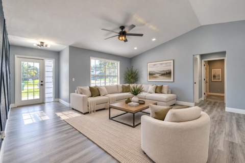 325 SE Wallace Terrace, Port St. Lucie FL - photo 7 of 45