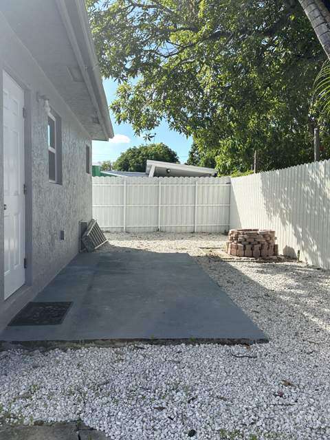 4107 Virginia Terrace, West Palm Beach FL - photo 23 of 25