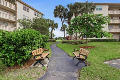 2905 Victoria Place #J3, Coconut Creek FL - photo 20 of 63