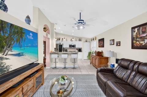 5670 Swaying Palm Lane, Boynton Beach FL - photo 23 of 91