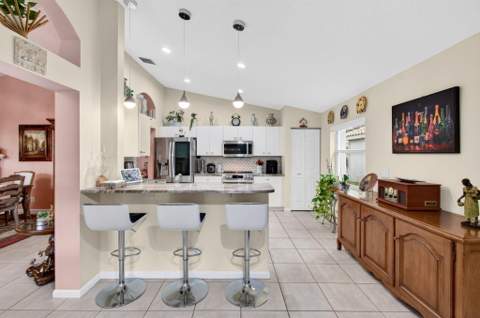 5670 Swaying Palm Lane, Boynton Beach FL - photo 16 of 91