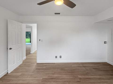 102 Valencia Street, Royal Palm Beach FL - photo 23 of 35