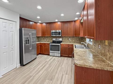 102 Valencia Street, Royal Palm Beach FL - photo 11 of 35