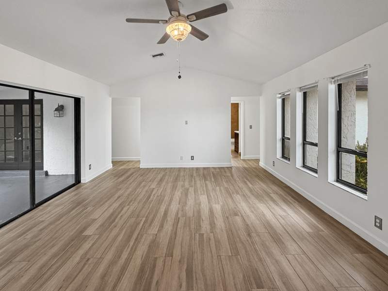 3 bedroom Single Family Residence at 102 Valencia Street, La Mancha 2, Royal Palm Beach — photo 5