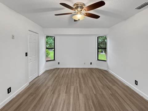 102 Valencia Street, Royal Palm Beach FL - photo 15 of 35