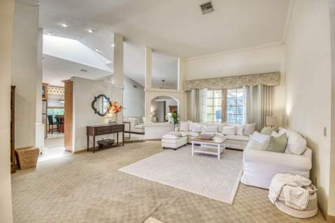 9260 Cypress Hollow Drive, Palm Beach Gardens FL - photo 6 of 28
