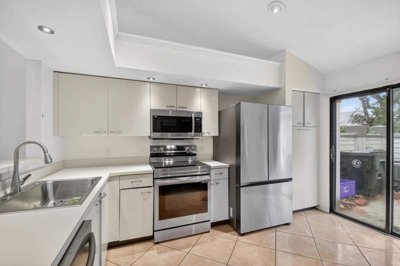 2 bedroom Villa at 2303 Landings Boulevard, The Landings at River Bridge, Greenacres — photo 5
