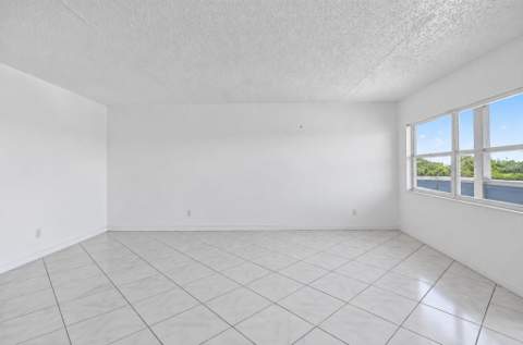 4025 Swansea B #4025, Deerfield Beach FL - photo 10 of 105