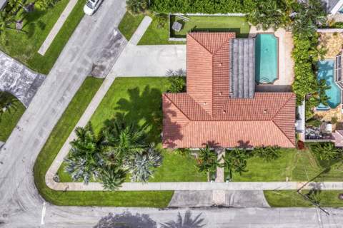 1123 SE 14th Avenue, Deerfield Beach FL - photo 21 of 24