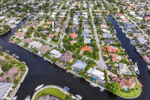 1123 SE 14th Avenue, Deerfield Beach FL - photo 23 of 24